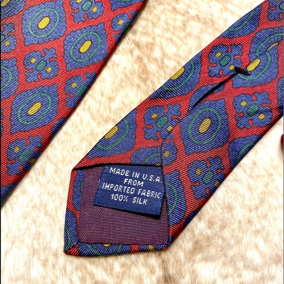Silk Tie Gap - Picture 4 of 6